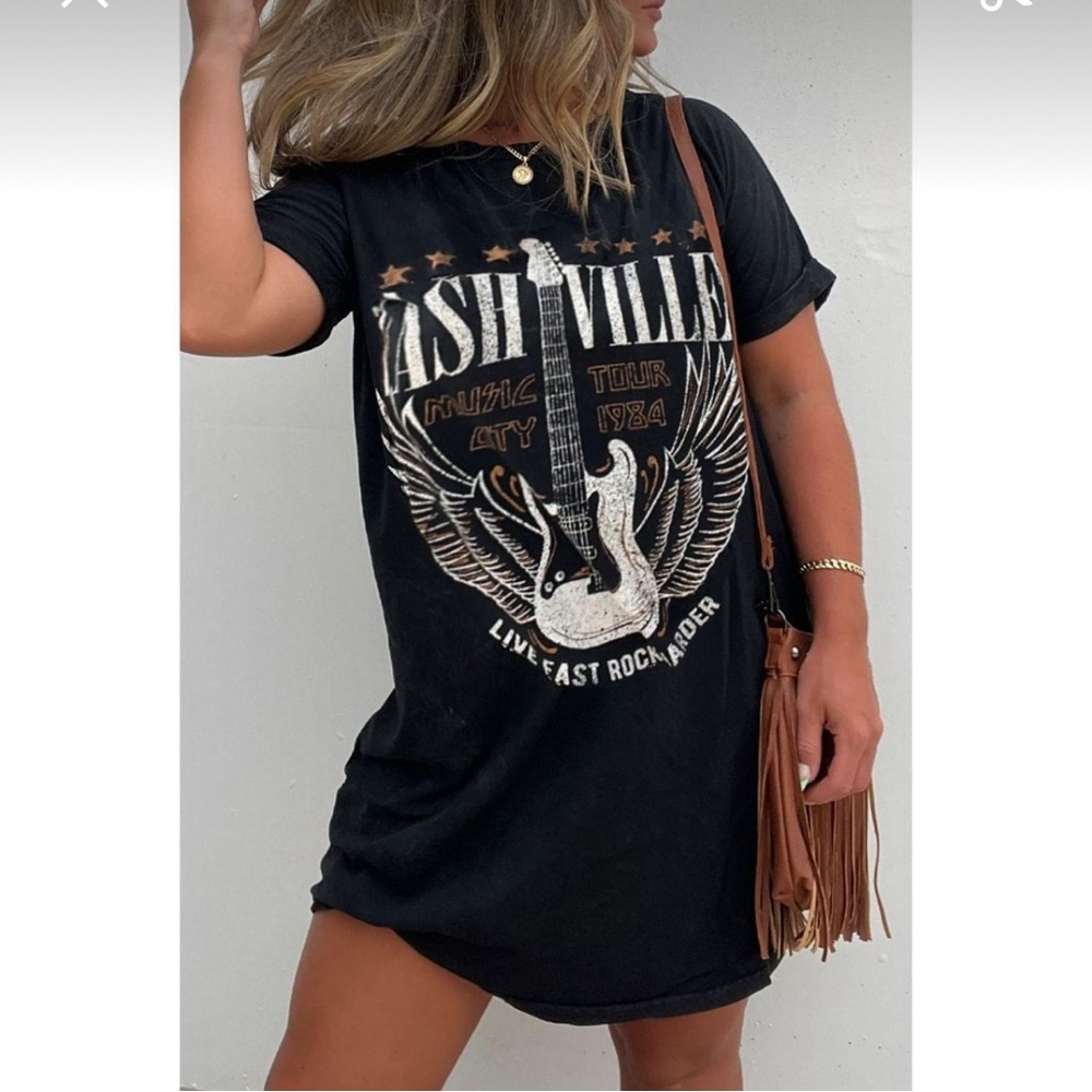 T-Shirt DRESS - Picture 9 of 11